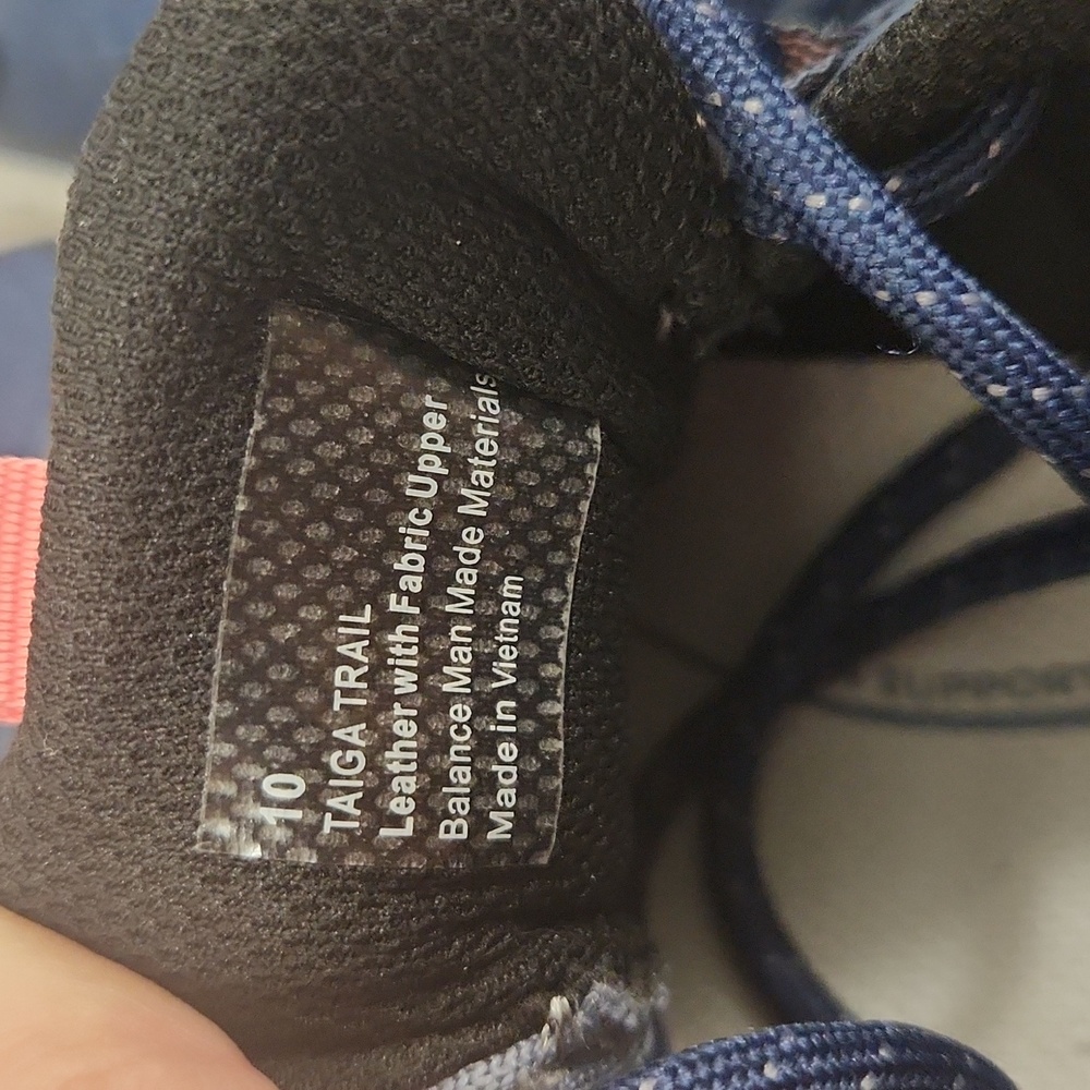 Ryka Taiga Trail Sneakers. Size 10 - Picture 6 of 8